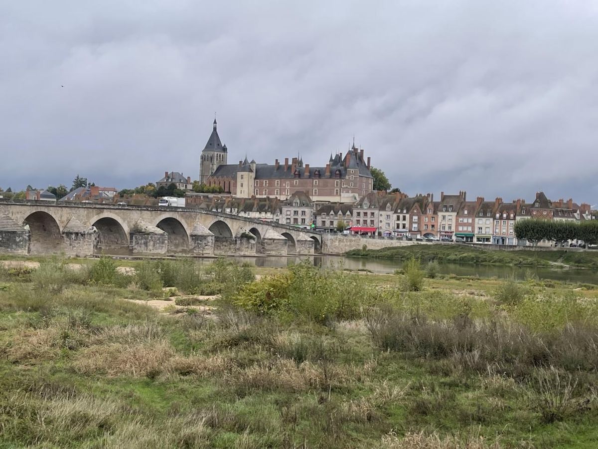 Gien2_1200.jpg