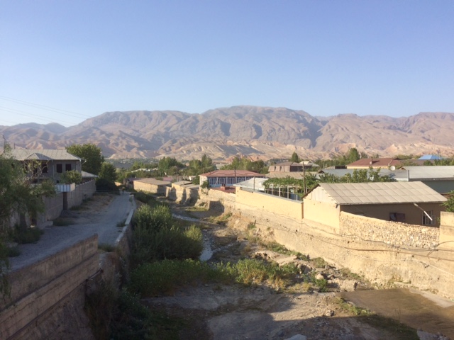 Tadjik-J71-riviere3.JPG