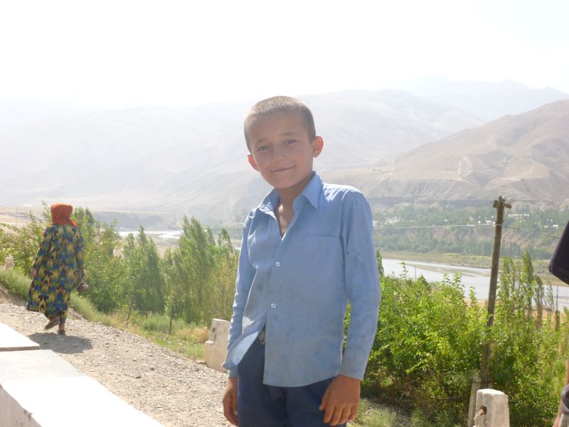 tadjikistan-J72-enfant1.jpg